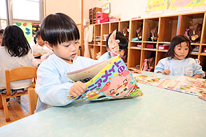 名前の練習頑張っています　ことり