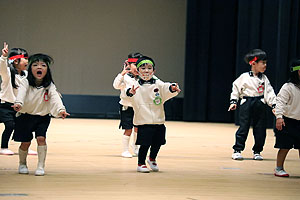 文化会館でリズム予行　年少Bチーム（うさぎ・ことり・りす）