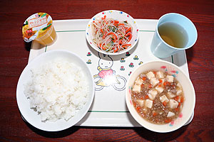 ケーキの制作　ひよこ