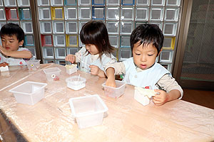 ケーキの制作　ひよこ