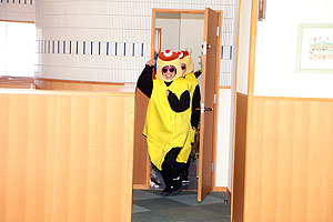 11月生まれの誕生会　　ウクレレコンサート　NO.2