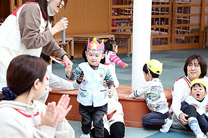 11月生まれの誕生会　　ウクレレコンサート　NO.2