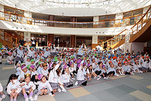 11月生まれの誕生会　　ウクレレコンサート　NO.2