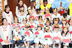 11月生まれの誕生会　　ウクレレコンサート　NO.2