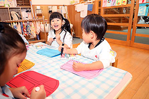 リズムフェスティバルの招待状　ぱんだ・ことり・きりん