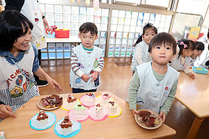 お店屋さんごっこ　ひよこ・こあら・きりん