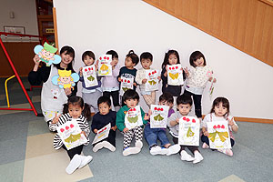 エンゼル幼稚園のお誕生日おめでとう　ひよこ・あひる