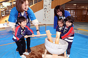 もちつき大会　うさぎ・りす・ことり ・あひる