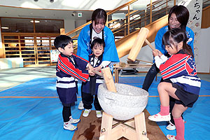 もちつき大会　うさぎ・りす・ことり ・あひる