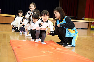 体操教室 　ー跳び箱ー　ことり