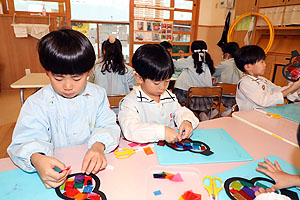 雪だるまの制作　ひまわり