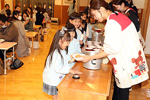 給食参観　給食試食会　C