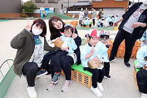 ふれあい動物園　たのしかったね　年少組