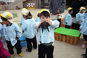 ふれあい動物園　たのしかったね　年少組