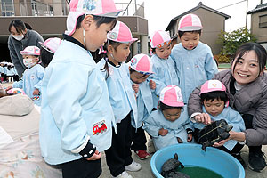 ふれあい動物園　たのしかったね　年少組