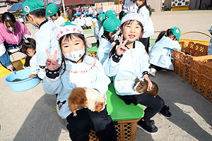 ふれあい動物園　たのしかったね　年長組