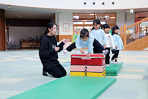 体操教室 　ー跳び箱ー　こあら