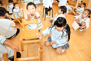 みんなで大掃除！！　きりん・ぱんだ・ことり