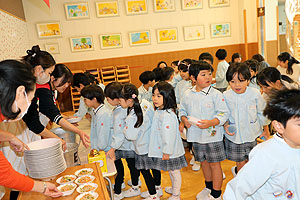 給食参観　給食試食会　E