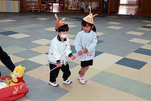 クリスマスプレゼント運びリレー・ことり・りす