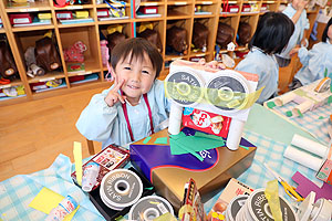 廃材で自由制作　ぱんだ
