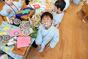廃材で自由制作　ぱんだ
