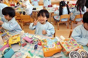 廃材で自由制作　ぱんだ