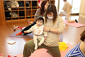 ベビトレヨガ　「nicoly」