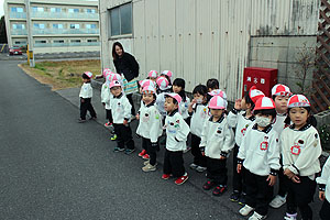 お散歩楽しかったね　電車見学　うさぎ・りす