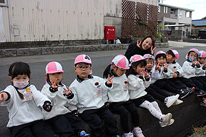 お散歩楽しかったね　電車見学　うさぎ・りす