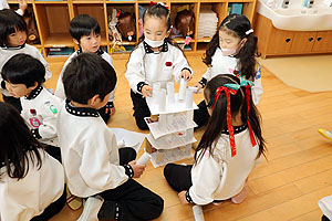 タワー作り対決　ひまわり・ばら