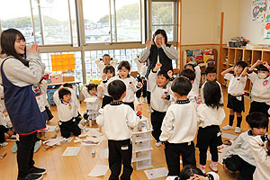 タワー作り対決　ひまわり・ばら