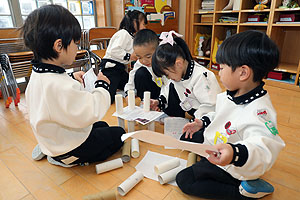タワー作り対決　ひまわり・ばら