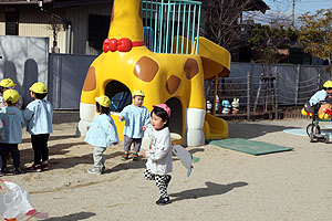 凧あげ　楽しかったね　ひよこ