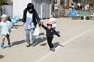 凧あげ　楽しかったね　ひよこ