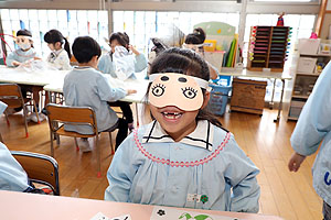 書き初め大会・福笑い　A