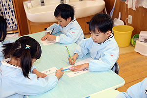 書初め大会　がんばったね！　年中組