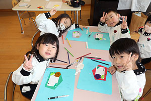 絵馬の制作　たんぽぽ