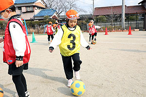 サッカー教室が開かれました　D・E