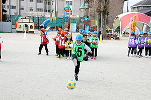 サッカー教室が開かれました　D・E