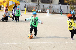 サッカー教室が開かれました　D・E
