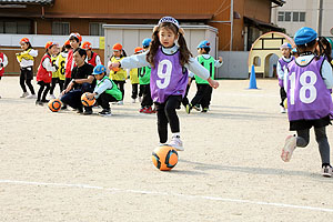 サッカー教室が開かれました　D・E