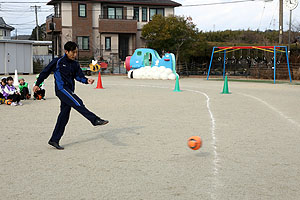 サッカー教室が開かれました　A・B