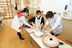 ホットケーキパーティ　　ばら・さくら