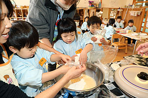 ホットケーキパーティ　　りす・こあら・きりん