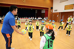 白熱！サッカー大会　NO.1　年長組