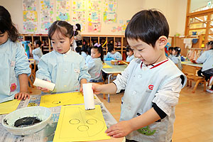 作品展の制作活動　　きりん