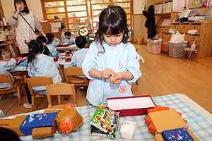 作品展の制作活動　　きりん