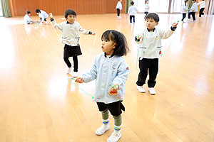 体操教室　ー縄跳びー　ひまわり