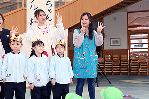 2月生まれの誕生会 　ークイズを解いて文字集めー　年長組